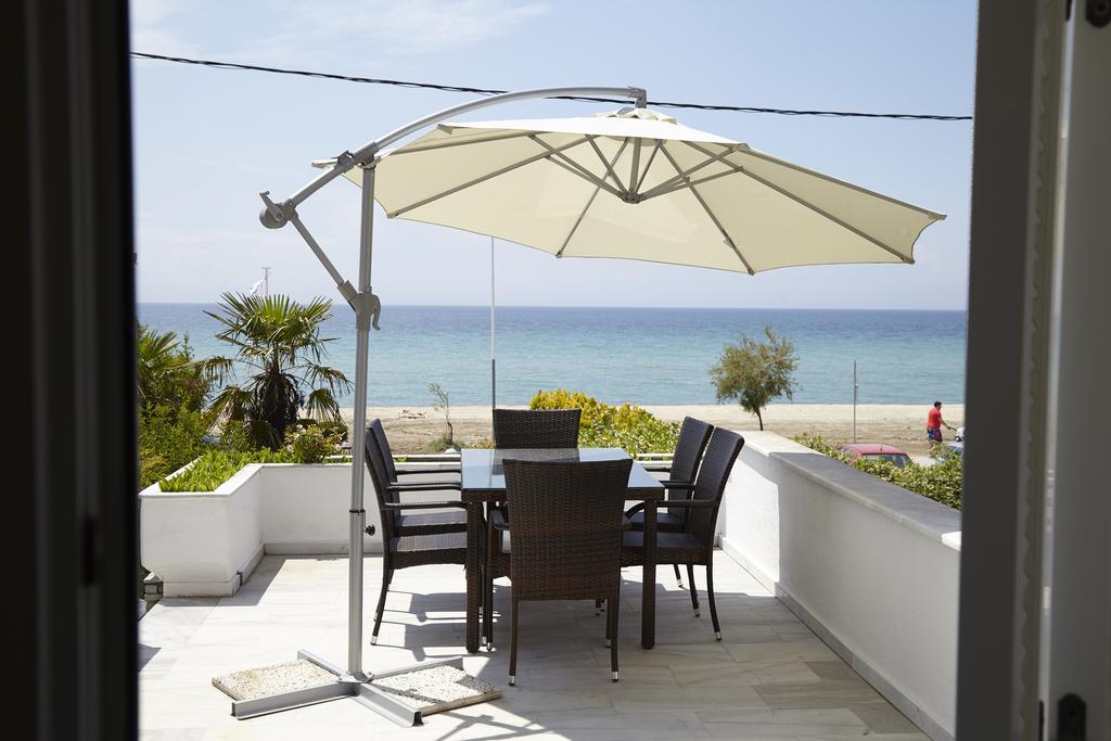 Beach Front Villa Nea Kallikrateia Exteriér fotografie