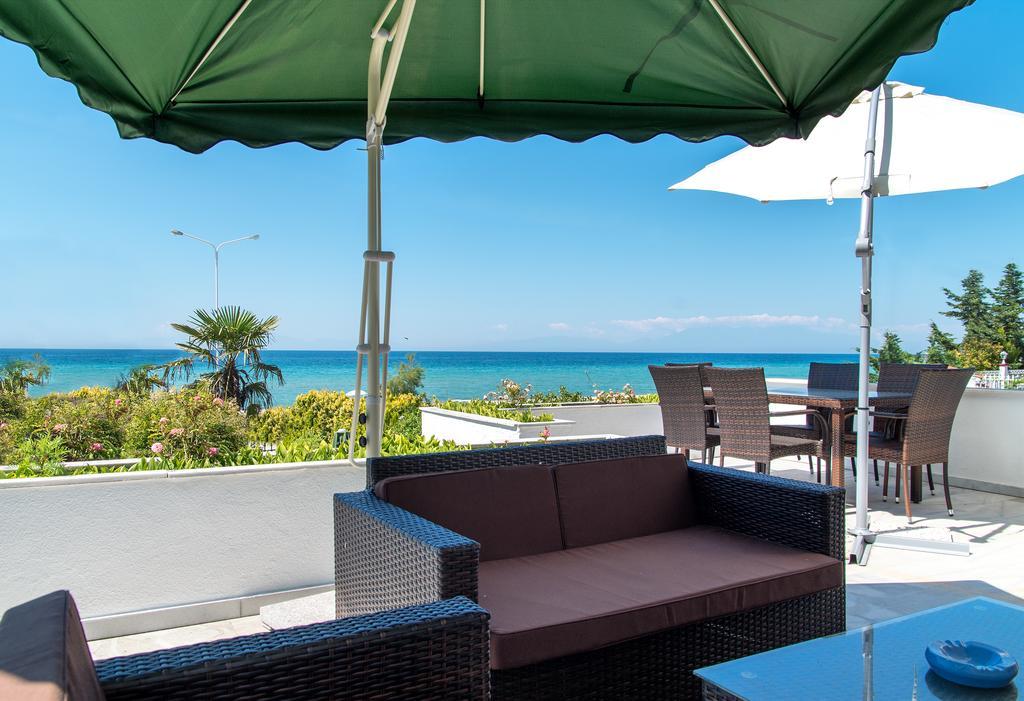 Beach Front Villa Nea Kallikrateia Exteriér fotografie